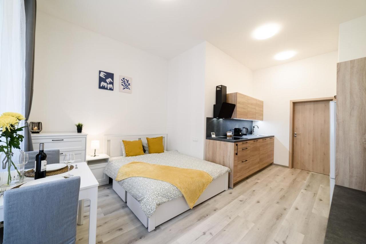 New Apartments Near Dancing House Πράγα Εξωτερικό φωτογραφία